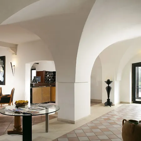 Grand Masseria Santa Lucia Hotel 4*