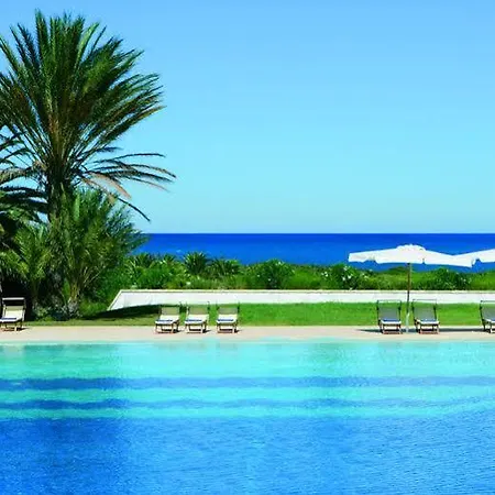 Hotel Grand Masseria Santa Lucia 4*