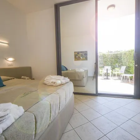 Grand Masseria Santa Lucia 4* אוסטוני