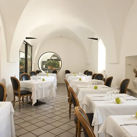 מלון Grand Masseria Santa Lucia 4*