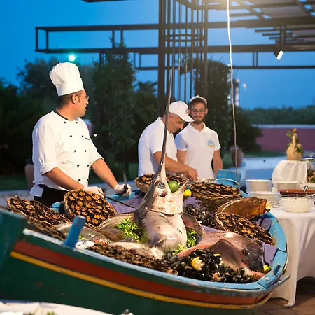 Grand Masseria Santa Lucia オストゥーニ