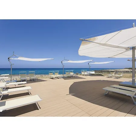 Grand Masseria Santa Lucia מלון 4*